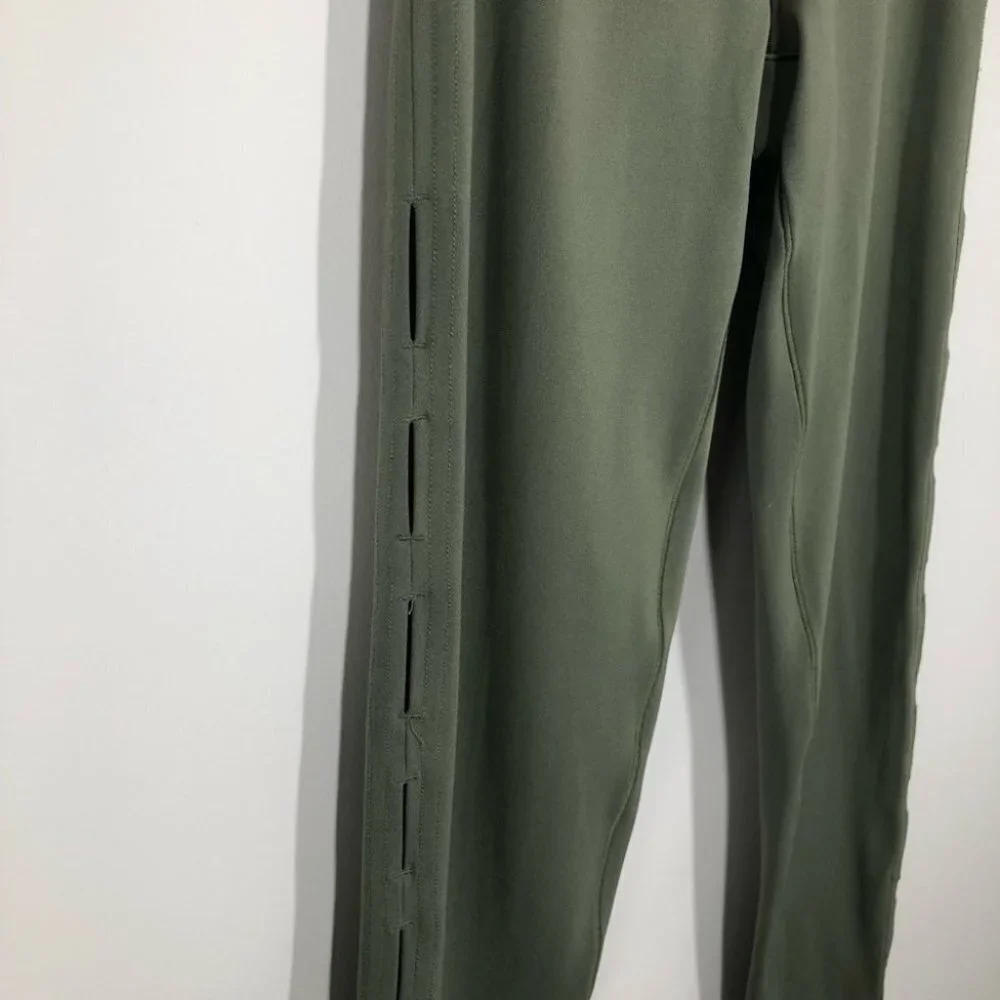 OFFLINE by Aerie Olive Green Workout Set  Size Small - Picture 3 of 8